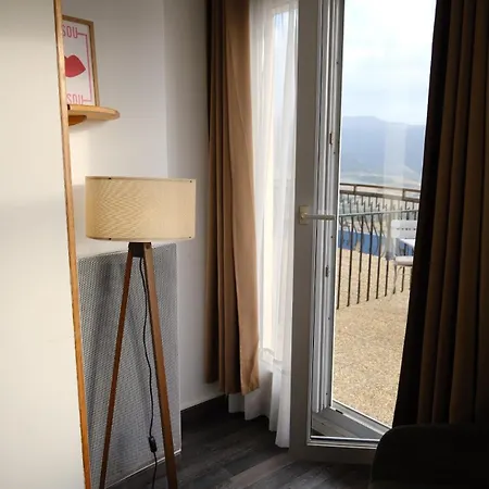 Appartement En Plein Centre Avec Terrasse
